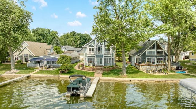 9254 Cherry Point Road, Manitou Beach, MI 49253