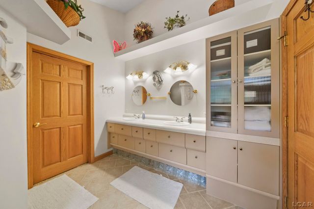 9254 Cherry Point Road, Manitou Beach, MI 49253