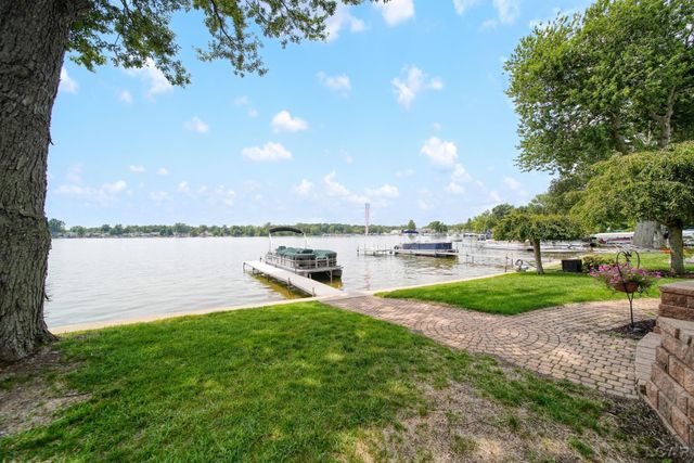 9254 Cherry Point Road, Manitou Beach, MI 49253