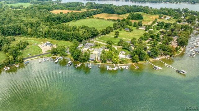 9254 Cherry Point Road, Manitou Beach, MI 49253