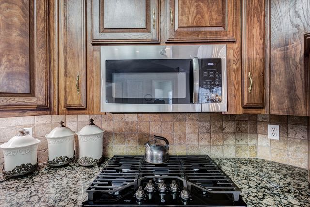 128 Country Club Drive, Heath, TX 75032