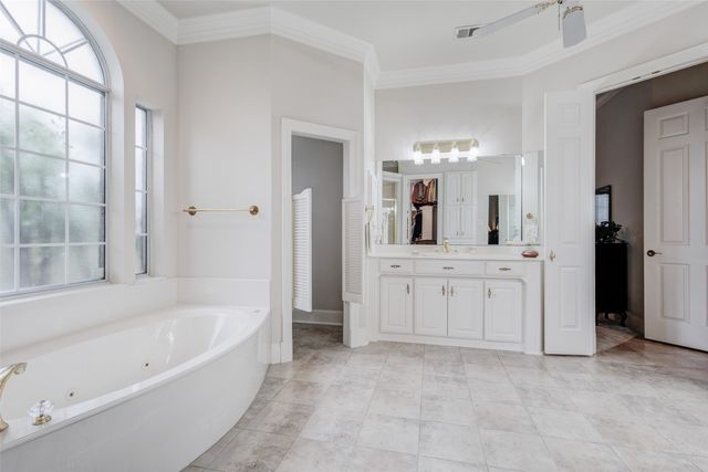 128 Country Club Drive, Heath, TX 75032