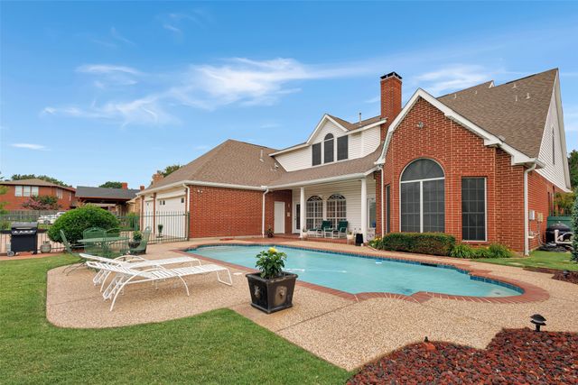 128 Country Club Drive, Heath, TX 75032