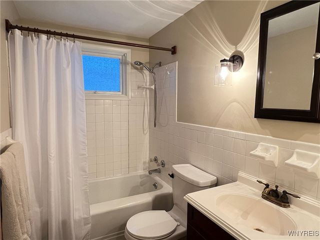 316 North Ellicott Street, Amherst, NY 14221