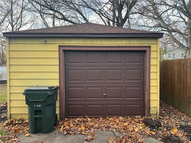 316 North Ellicott Street, Amherst, NY 14221