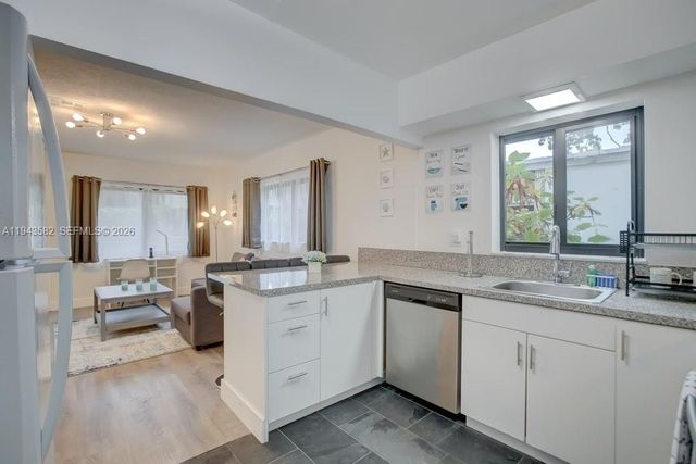 1700 SW 20th St, Fort Lauderdale, FL 33315