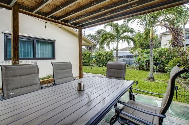 1700 SW 20th St, Fort Lauderdale, FL 33315