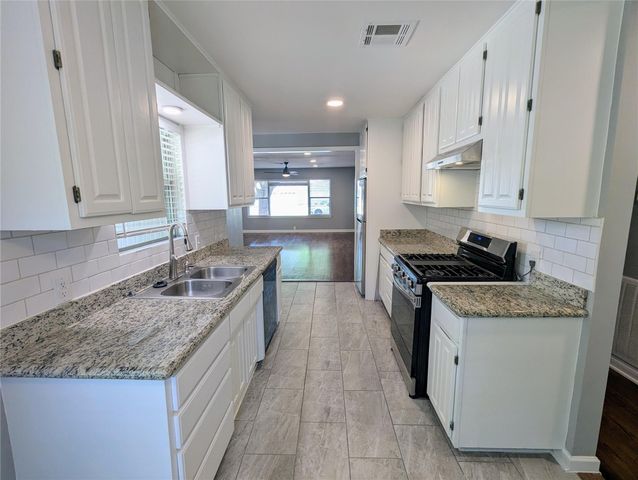 3111 Deal Street, Houston, TX 77025