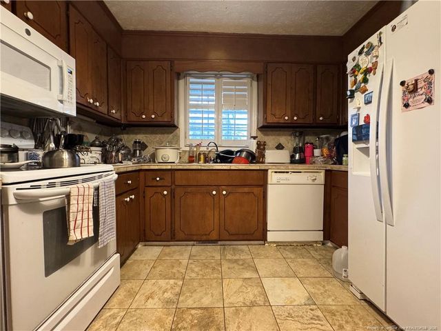 408 Old Farm Road, Raeford, NC 28376