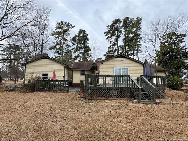 408 Old Farm Road, Raeford, NC 28376