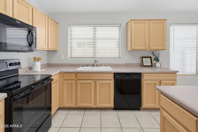 543 W GROVERS Avenue, Phoenix, AZ 85023