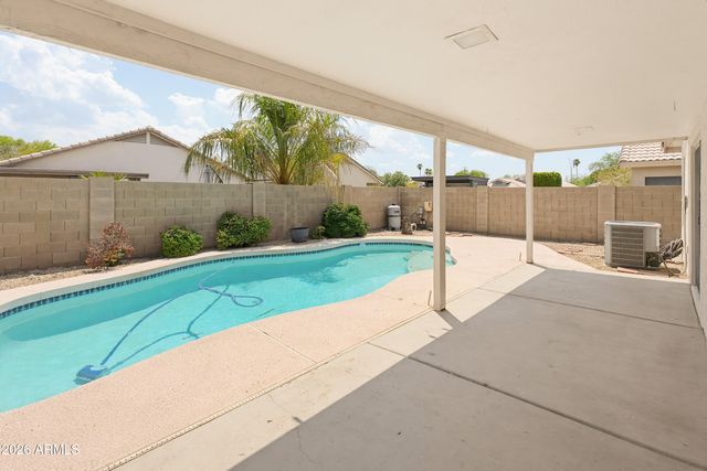 543 W GROVERS Avenue, Phoenix, AZ 85023