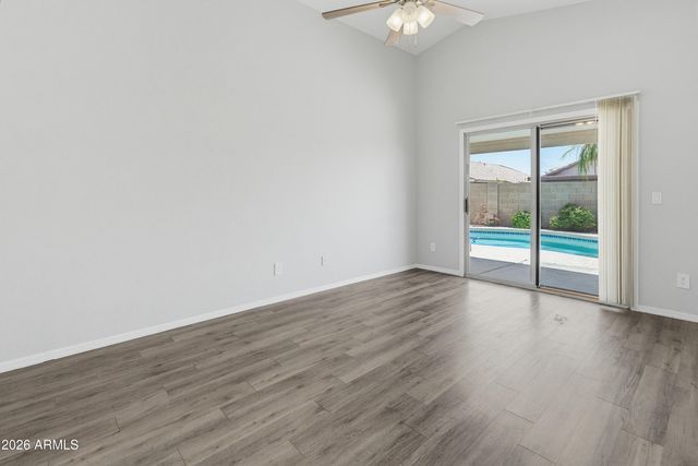 543 W GROVERS Avenue, Phoenix, AZ 85023