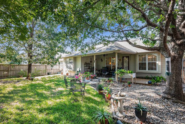 2135 Bentwood, New Braunfels, TX 78130