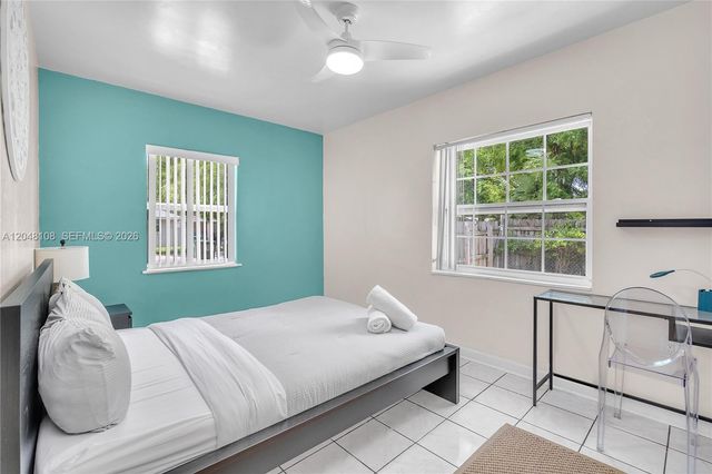 261 SW 15th St 2, Dania Beach, FL 33004