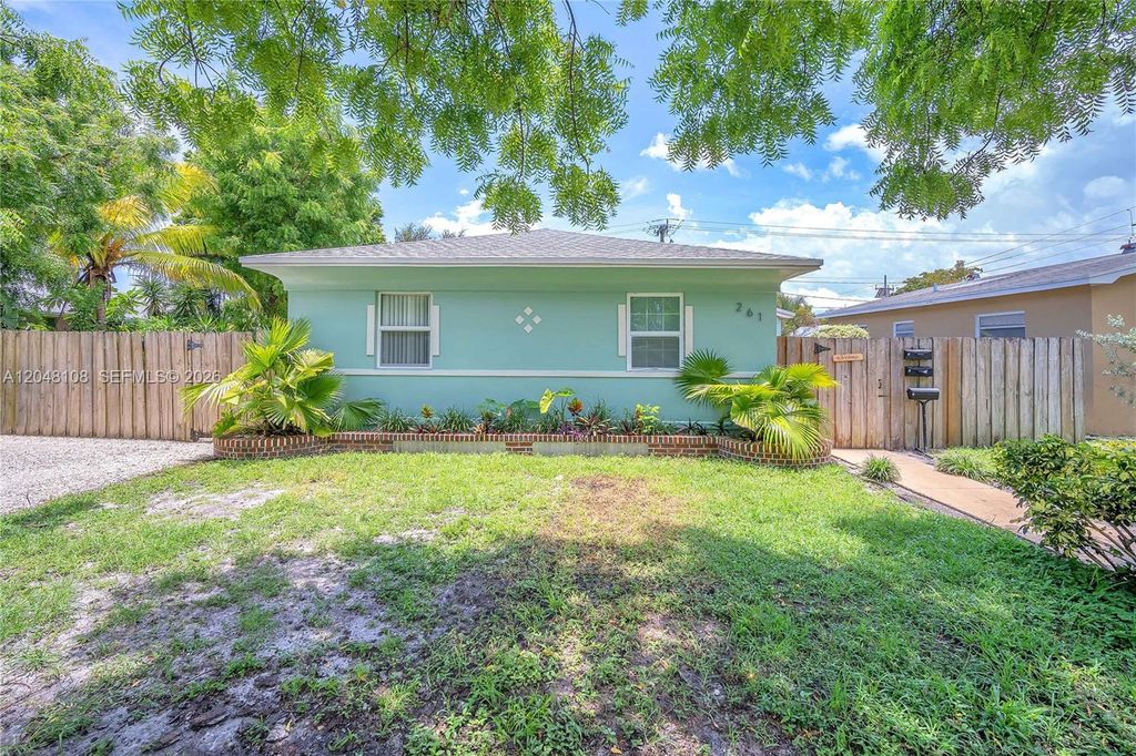261 SW 15th St 2, Dania Beach, FL 33004