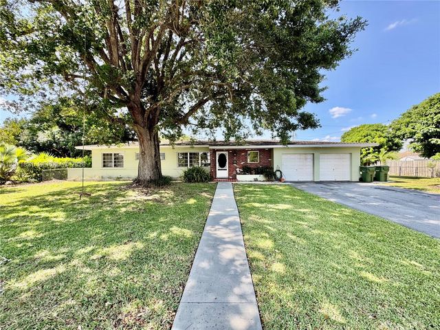 434 NW 20th St, Homestead, FL 33030