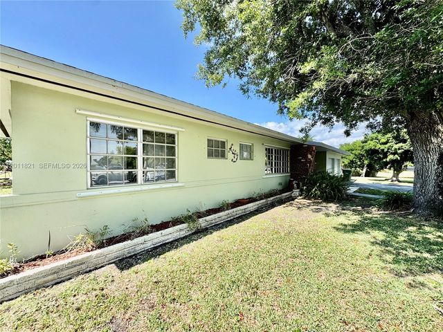 434 NW 20th St, Homestead, FL 33030