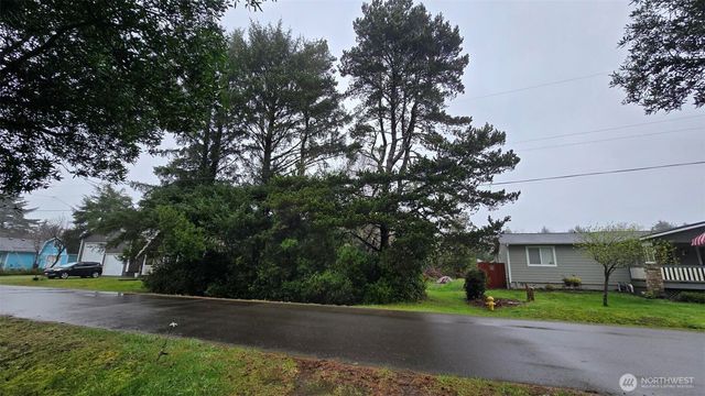 248 Wishkah Street, Ocean Shores, WA 98569