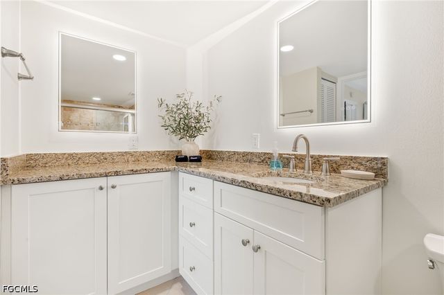 671 E Gulf DR 2C2, Sanibel, FL 33957