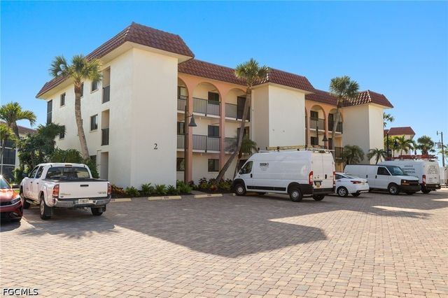 671 E Gulf DR 2C2, Sanibel, FL 33957