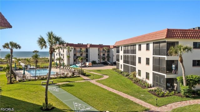 671 E Gulf DR 2C2, Sanibel, FL 33957