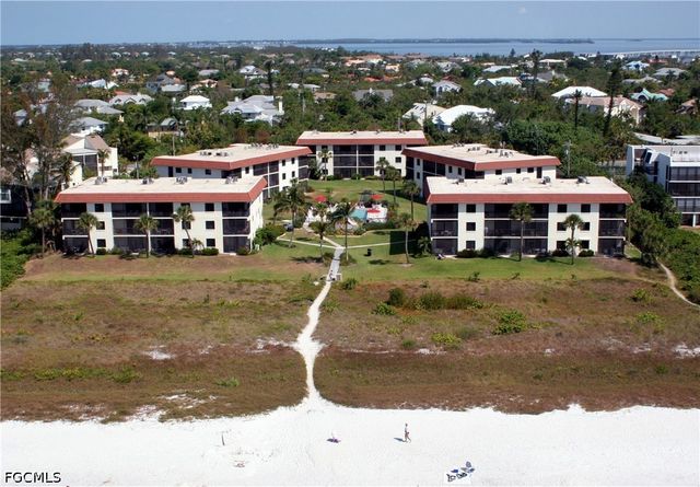 671 E Gulf DR 2C2, Sanibel, FL 33957