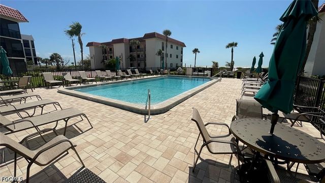 671 E Gulf DR 2C2, Sanibel, FL 33957