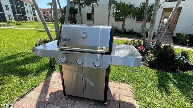 671 E Gulf DR 2C2, Sanibel, FL 33957