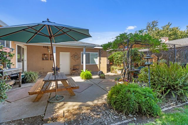 2016 Shushan Dr, Ceres, CA 95307