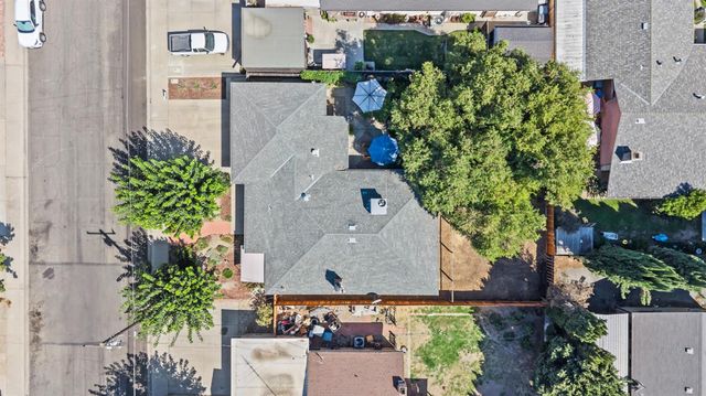 2016 Shushan Dr, Ceres, CA 95307