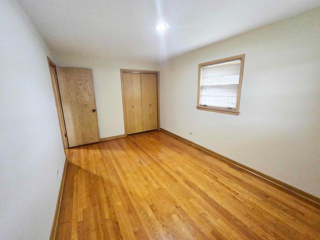 9605 S Kolin Avenue, Oak Lawn, IL 60453