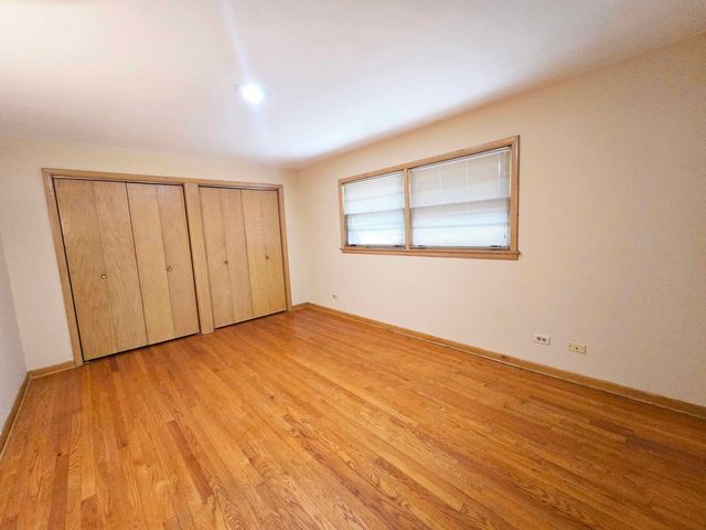 9605 S Kolin Avenue, Oak Lawn, IL 60453
