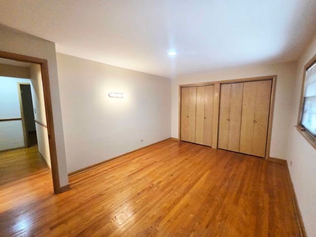 9605 S Kolin Avenue, Oak Lawn, IL 60453