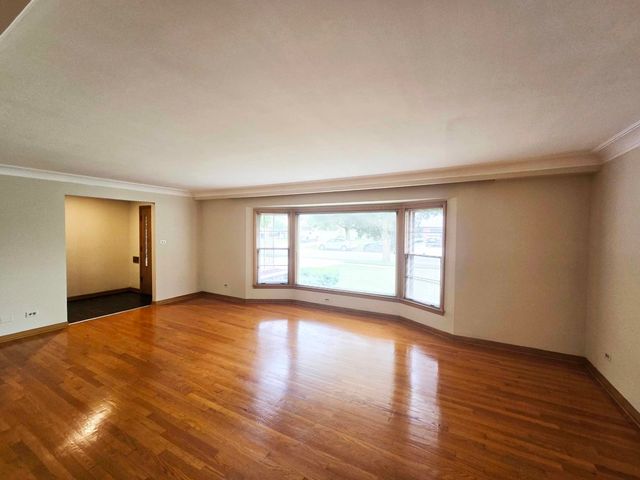 9605 S Kolin Avenue, Oak Lawn, IL 60453