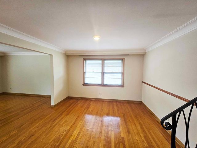 9605 S Kolin Avenue, Oak Lawn, IL 60453