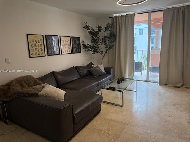 19555 E Country Club Drive 8602, Aventura, FL 33180
