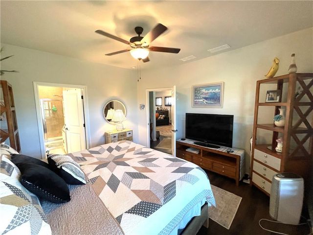 5709 Grapewood Street, Hoschton, GA 30548