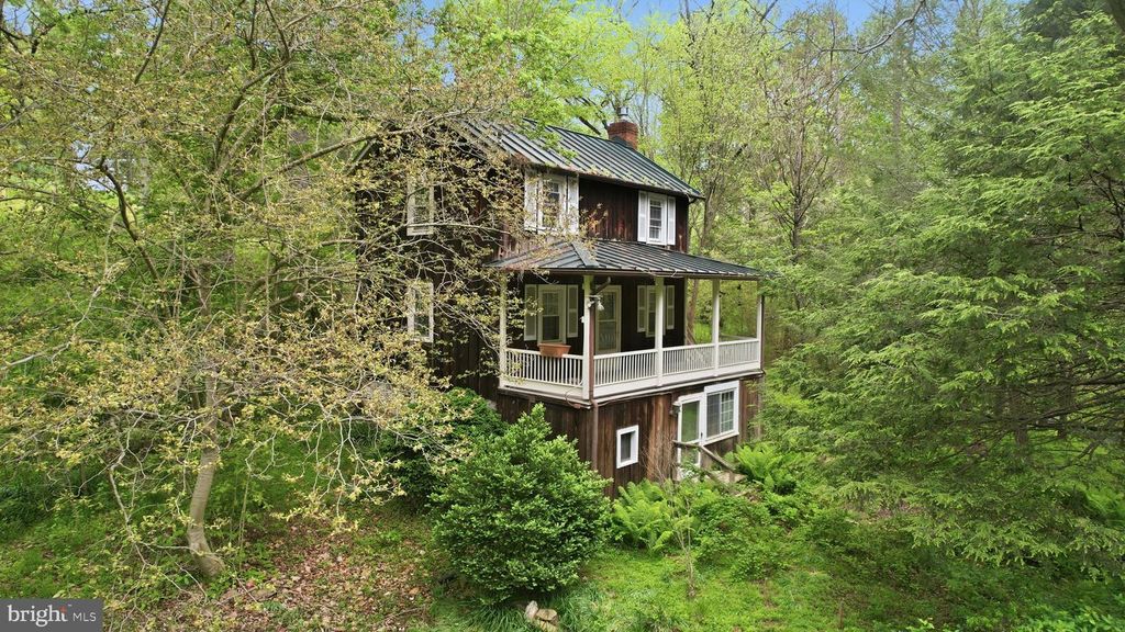 40107 QUARTER BRANCH RD, Lovettsville, VA 20180