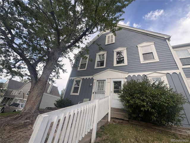 2280 S Jasper Way B, Aurora, CO 80013