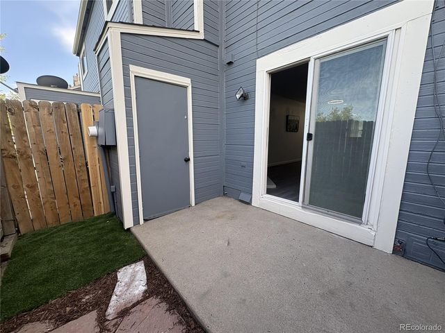 2280 S Jasper Way B, Aurora, CO 80013