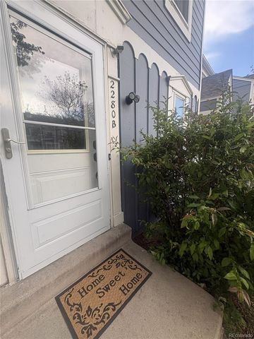 2280 S Jasper Way B, Aurora, CO 80013