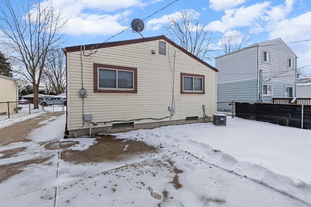 20497 Woodward Street, Clinton Township, MI 48035