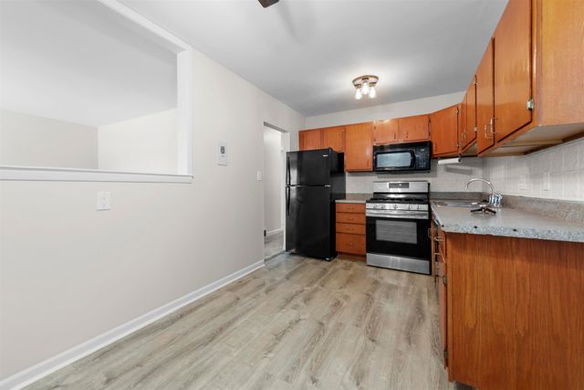 20497 Woodward Street, Clinton Township, MI 48035