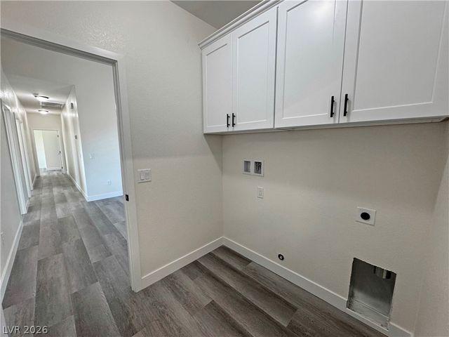 2111 West Carnation Way, Pahrump, NV 89048