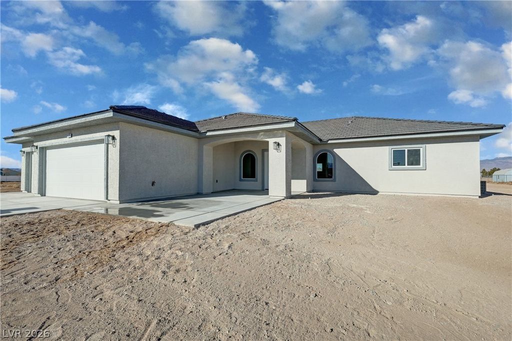 2111 West Carnation Way, Pahrump, NV 89048