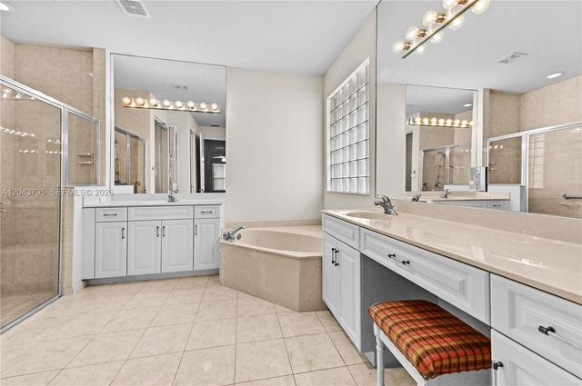 6823 Fabiano Cir, Boynton Beach, FL 33437