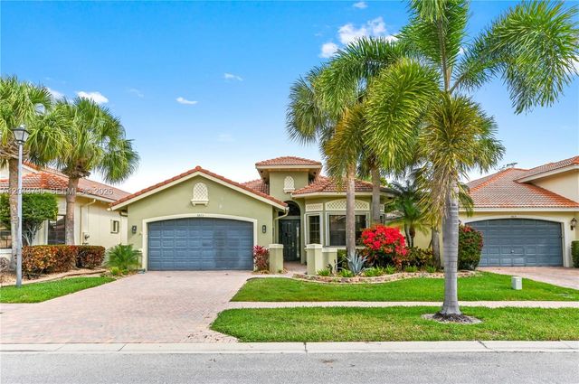 6823 Fabiano Cir, Boynton Beach, FL 33437