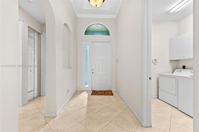 6823 Fabiano Cir, Boynton Beach, FL 33437