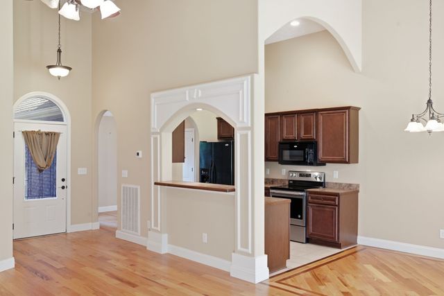 807 Cottonwood Ct, Springfield, TN 37172